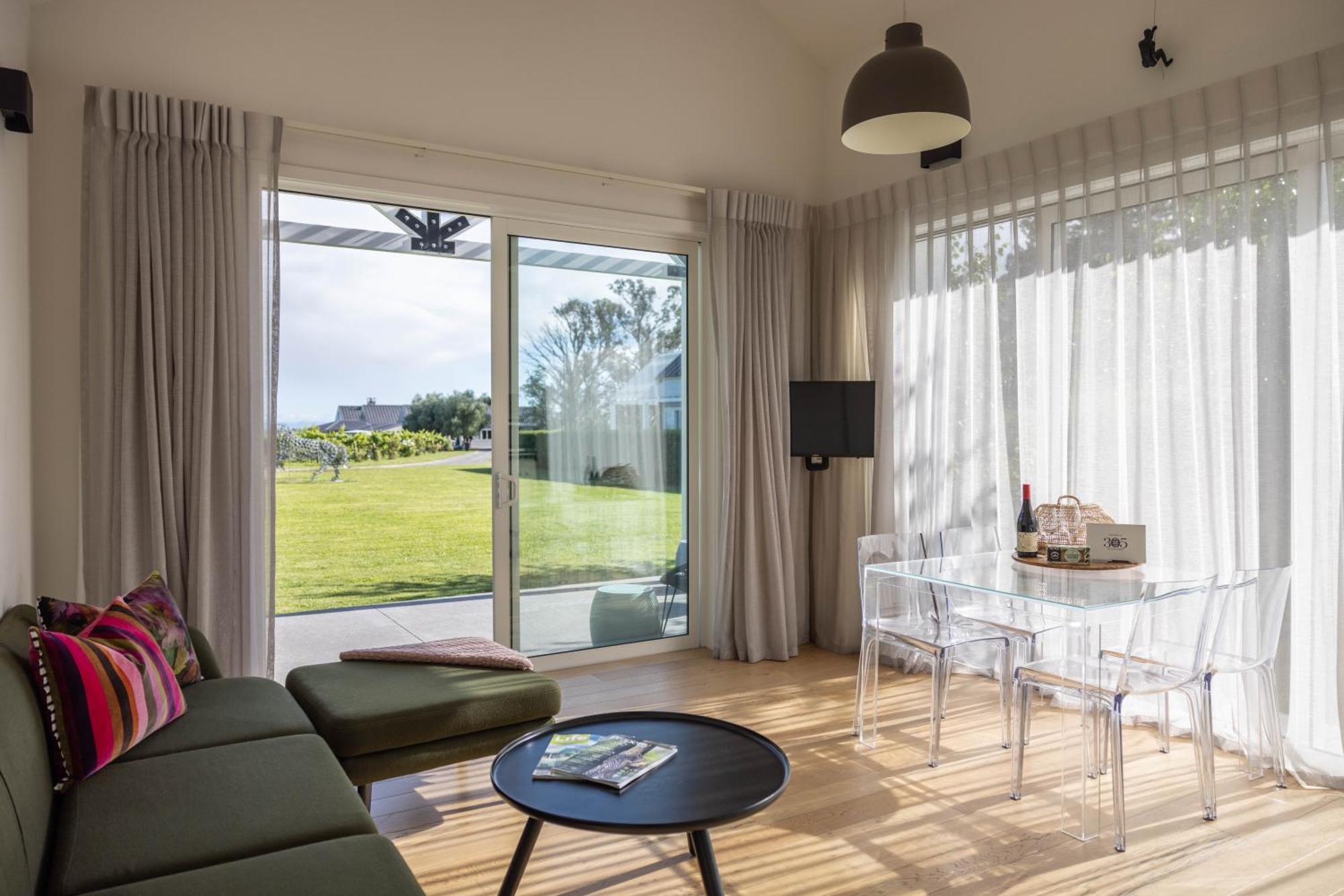 305 In The Vines Villa Havelock North Bagian luar foto